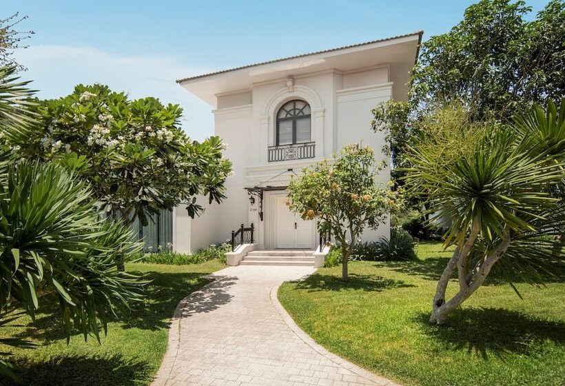 هتل Nha Trang Marriott Resort & Spa, Hon Tre Island