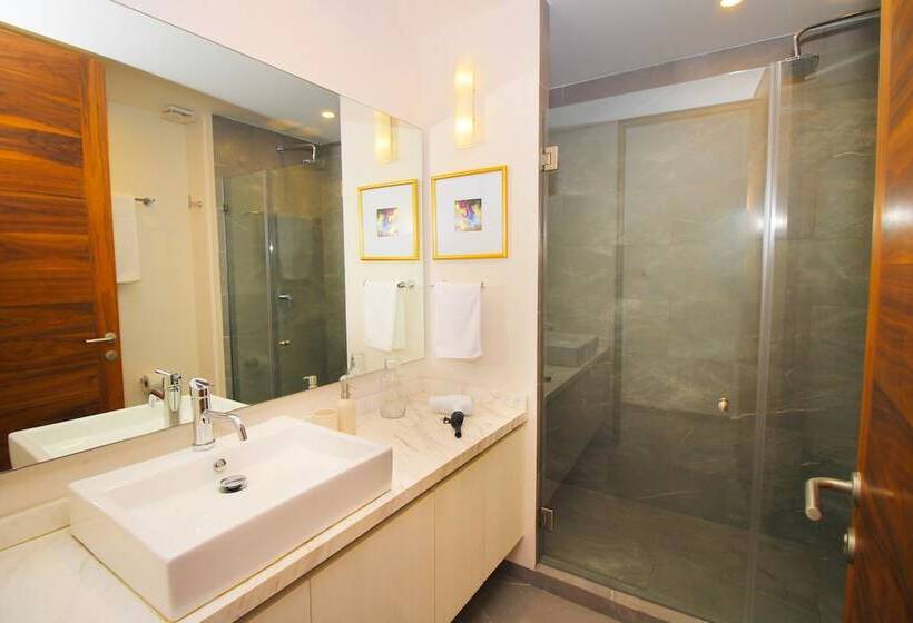 호텔 The Gallery Apartments