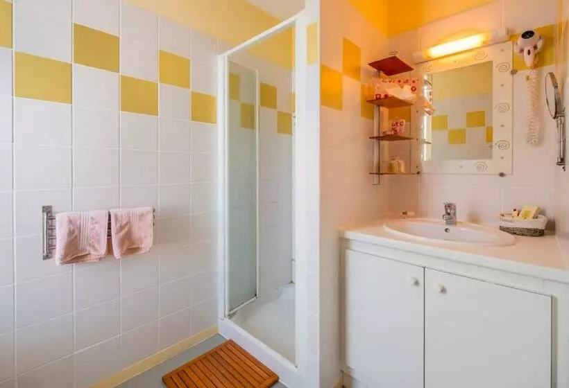 Hotelli Au Coeur De Meaulne