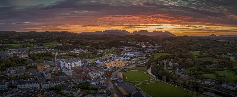 בית מלון כפרי Clifden Station House