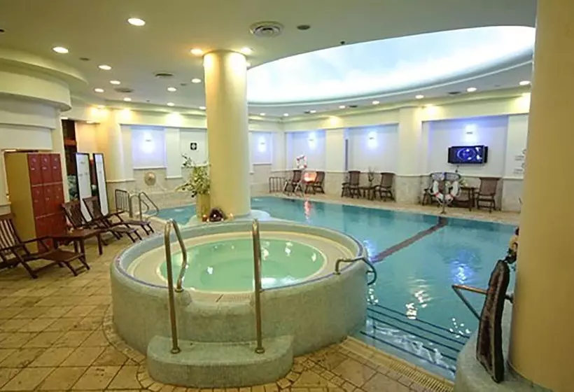 Отель Crowne Plaza Haifa, An Ihg