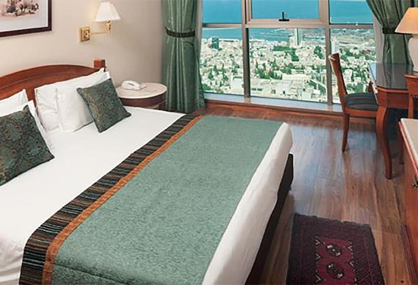 בית מלון כפרי Crowne Plaza Haifa, An Ihg