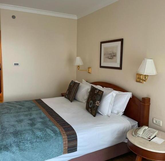 בית מלון כפרי Crowne Plaza Haifa, An Ihg