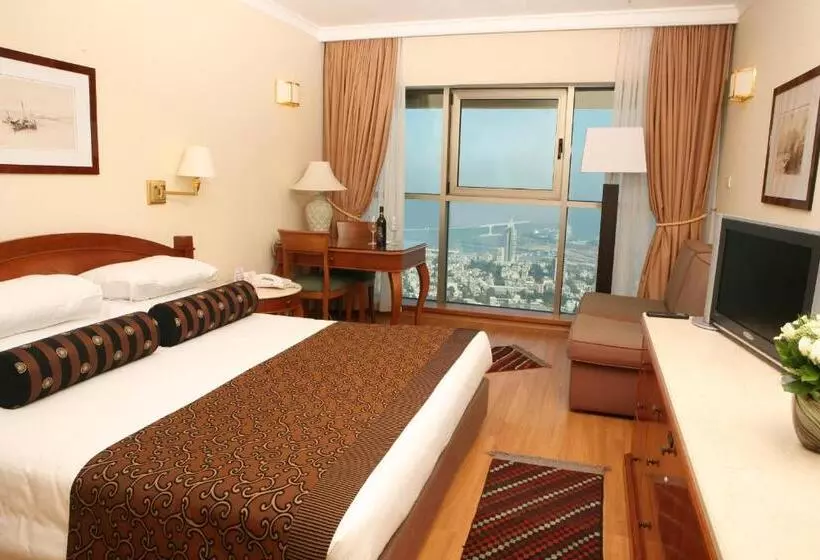 Отель Crowne Plaza Haifa, An Ihg