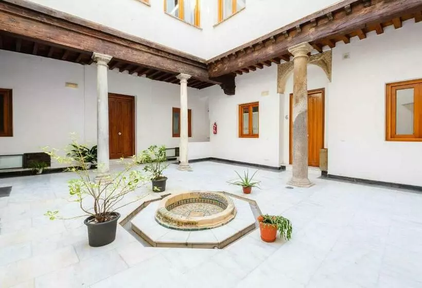 Apartamento Con Patio Junto A La Catedral By Toledo Ap