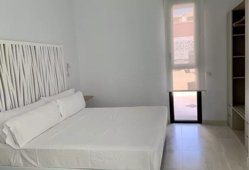 Feelathome Rivero Apartments