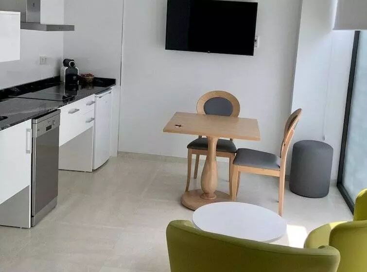 Feelathome Rivero Apartments