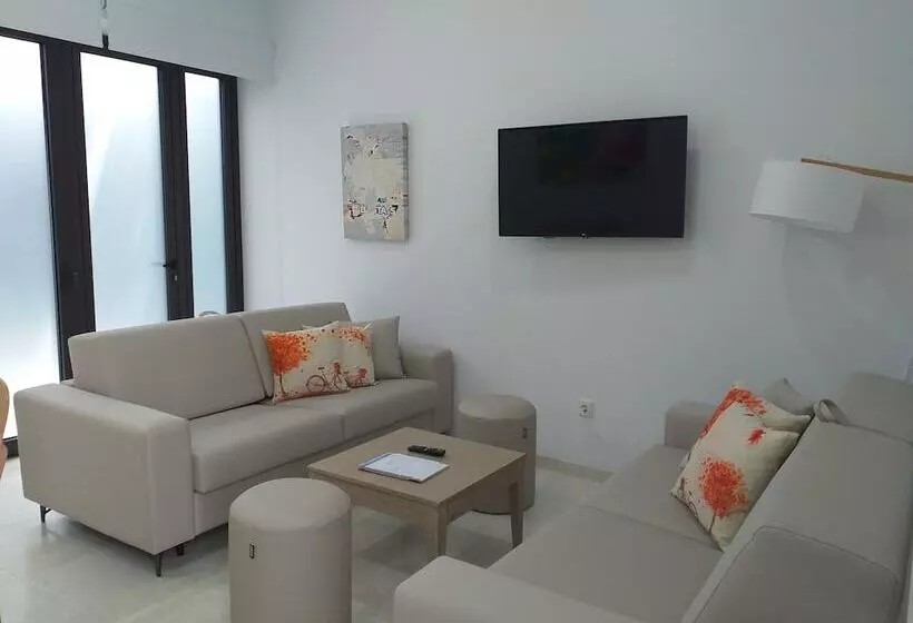 Feelathome Rivero Apartments