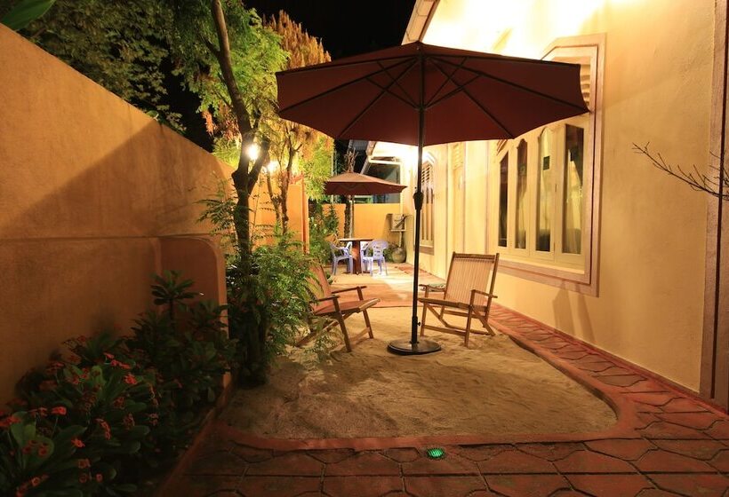 پانسیون Kalaafaanu Retreat