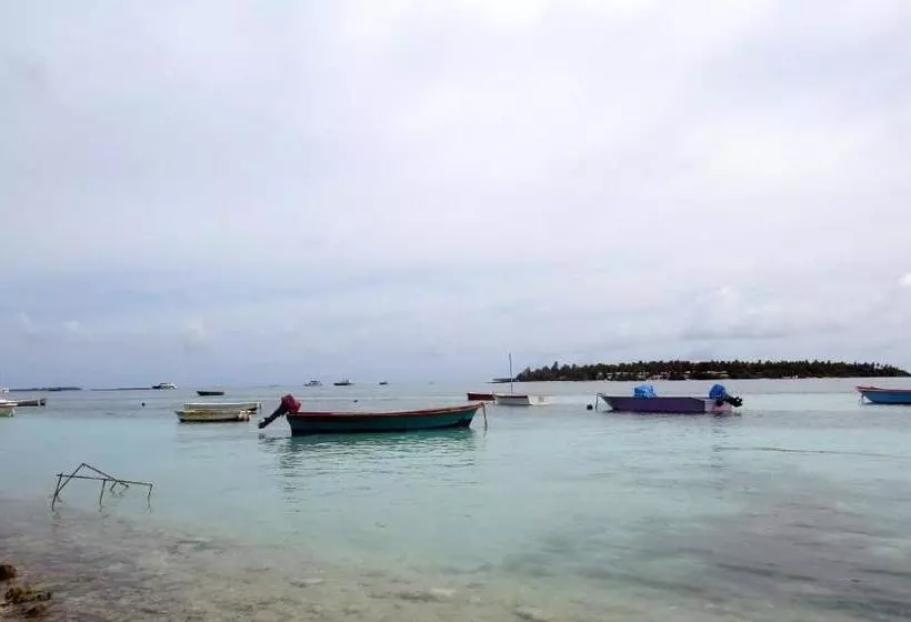 هتل Coral Queen Inn