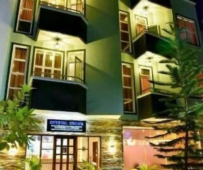 پانسیون Crystal Crown