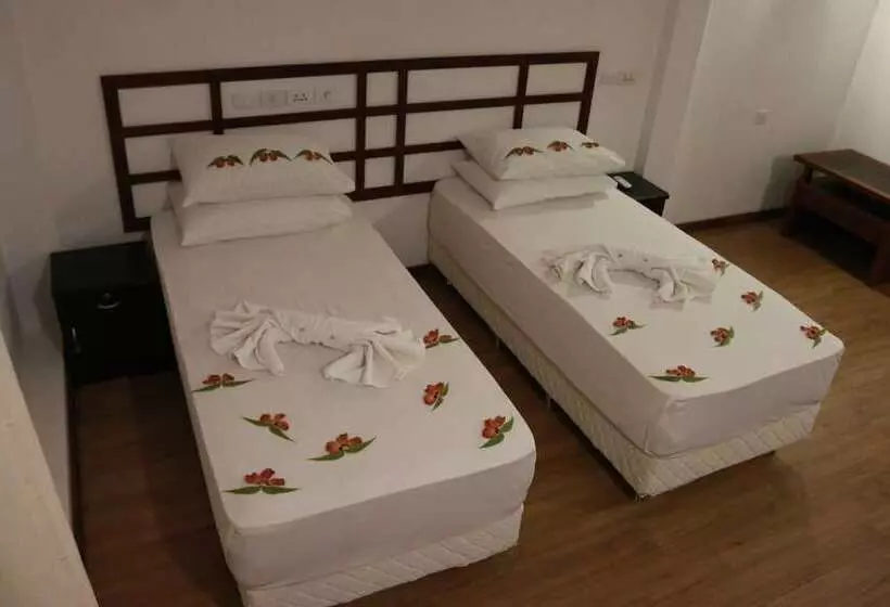 پانسیون Madivaru Kro