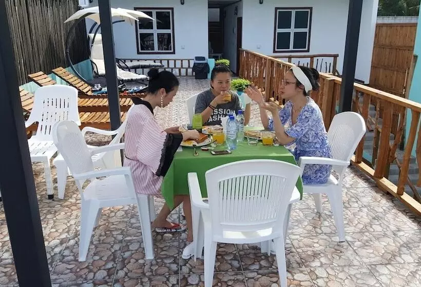 پانسیون Madivaru Kro