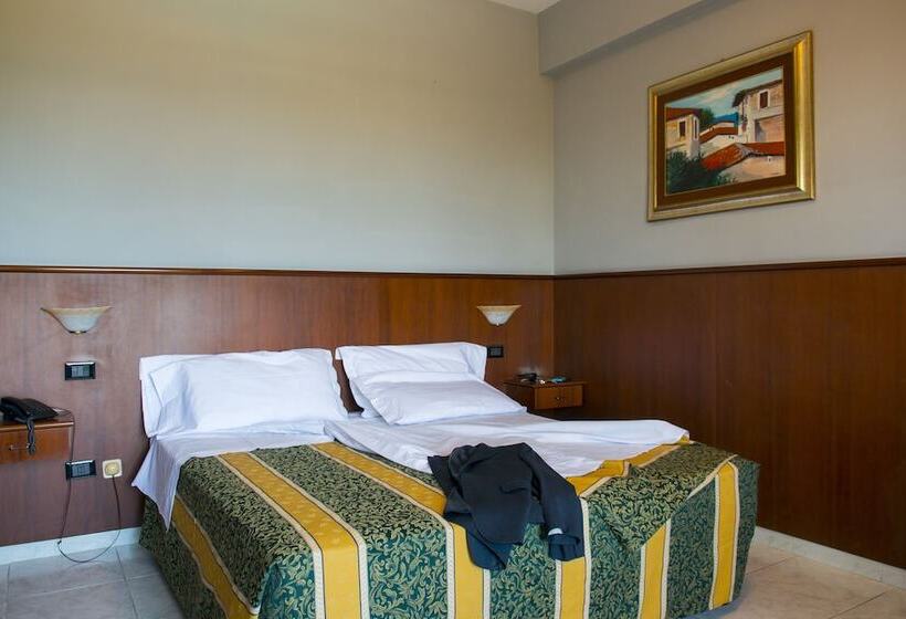 בית מלון כפרי Dei Pini