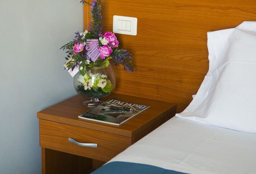 בית מלון כפרי Dei Pini