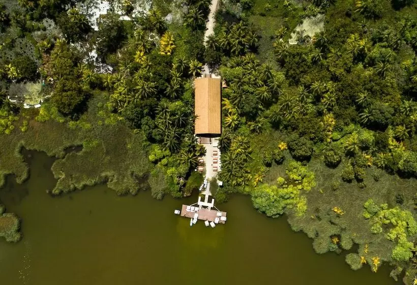 هتل Isle Royal Inn