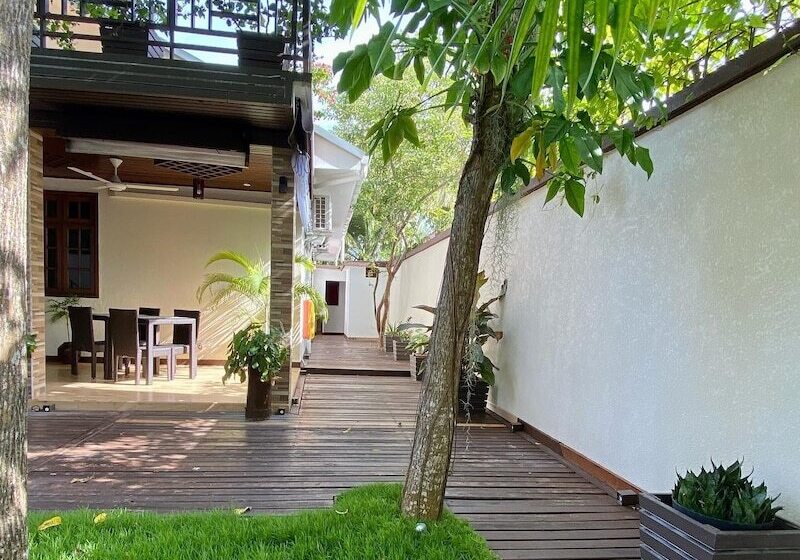 هتل Isle Royal Inn