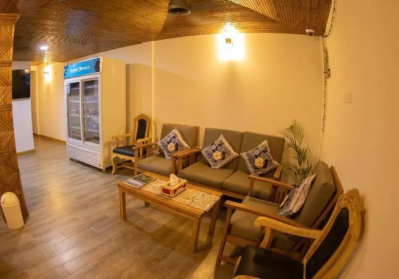 هتل Perla Dhangethi