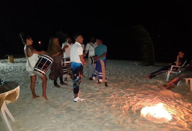 هتل Perla Dhangethi