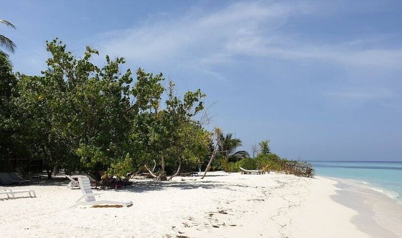 هتل Perla Dhangethi