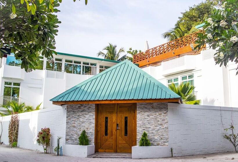 هتل Perla Dhangethi