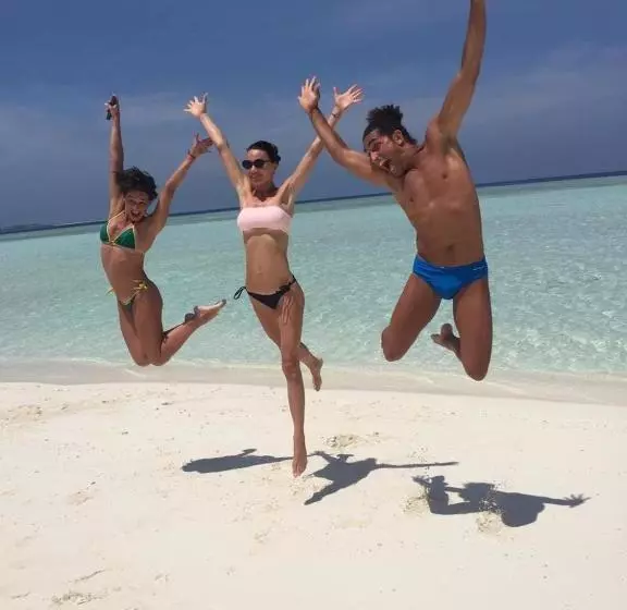 پانسیون Dive Villa Thoddoo