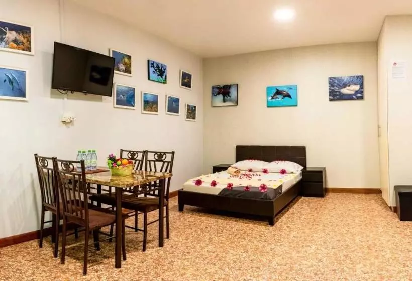 پانسیون Dive Villa Thoddoo