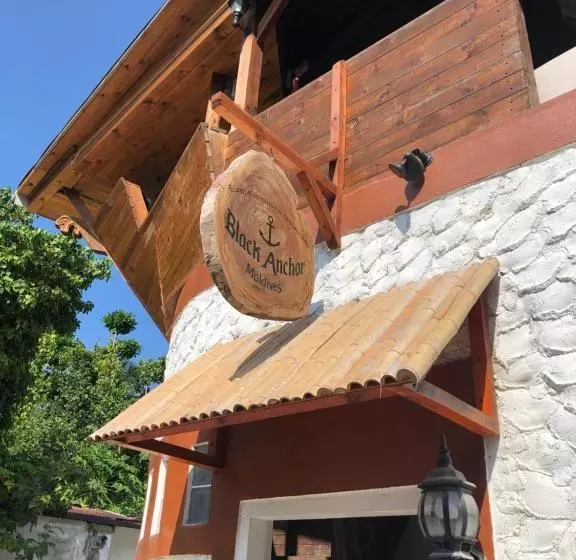 پانسیون Dive Villa Thoddoo