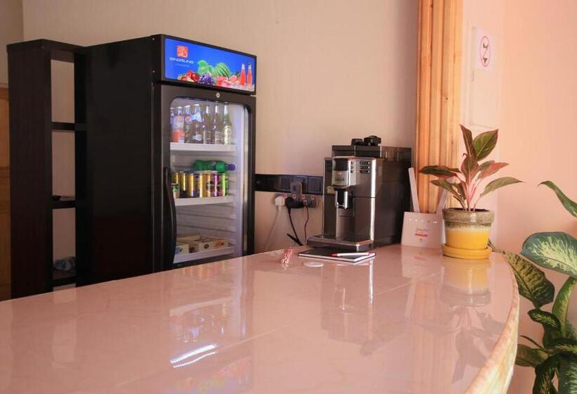 Pensió Evila Inn Thoddoo