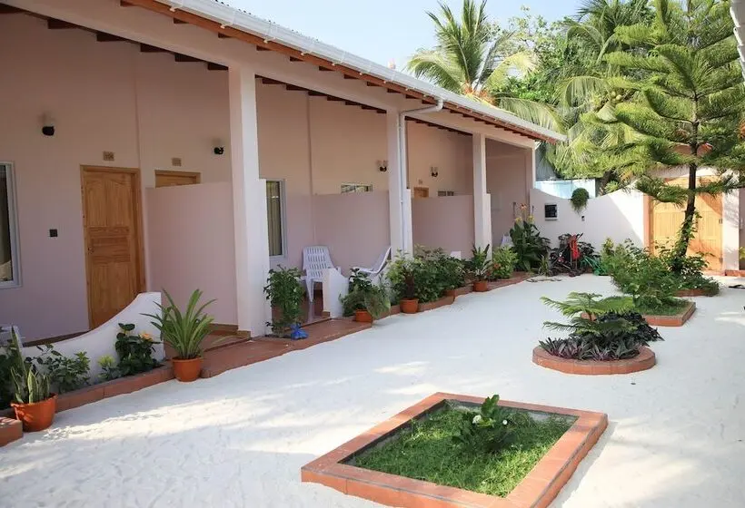 پانسیون Evila Inn   Thoddoo