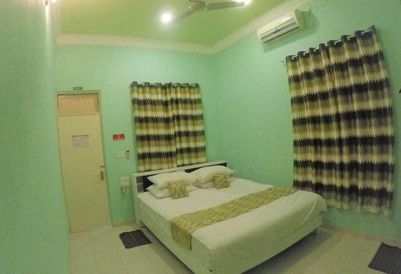 پانسیون Maakoalhi Lodge