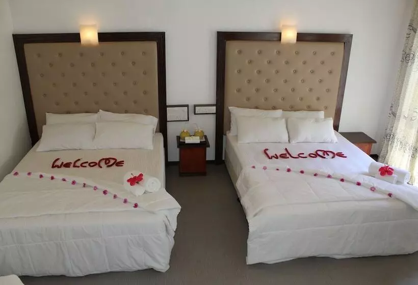 پانسیون Thoddoo Inn