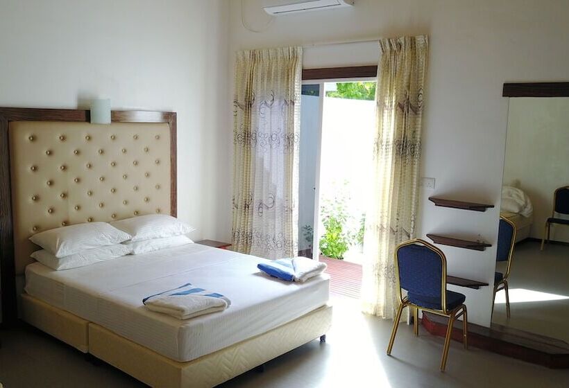 پانسیون Thoddoo Inn