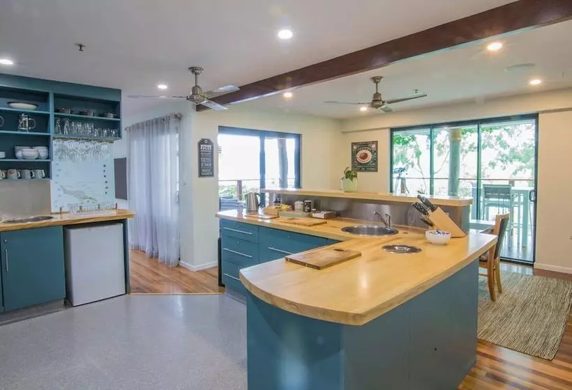 Hotelli Airlie Guest House