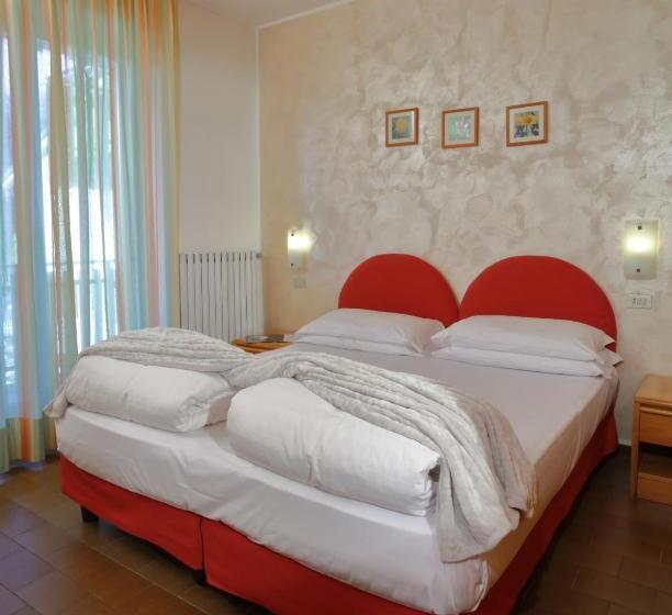 ホテル Costaverde Ai Roni