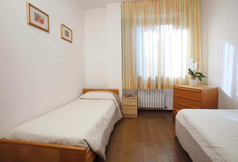 ホテル Costaverde Ai Roni