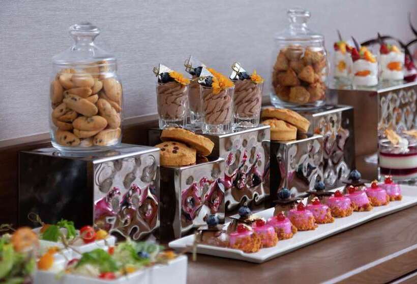 هتل Doubletree By Hilton Almaty