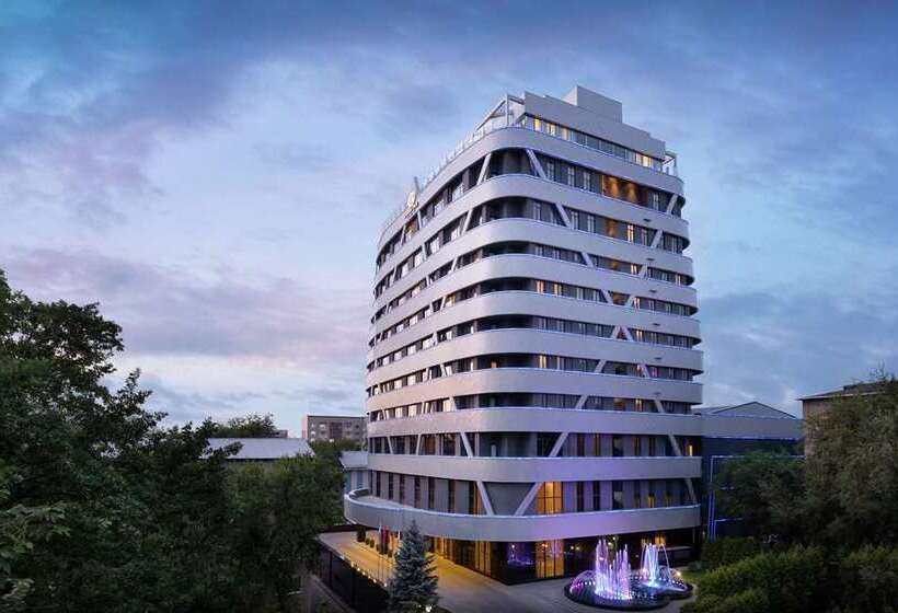 هتل Doubletree By Hilton Almaty
