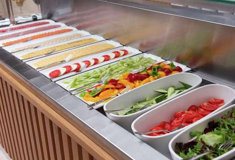 هتل Doubletree By Hilton Almaty