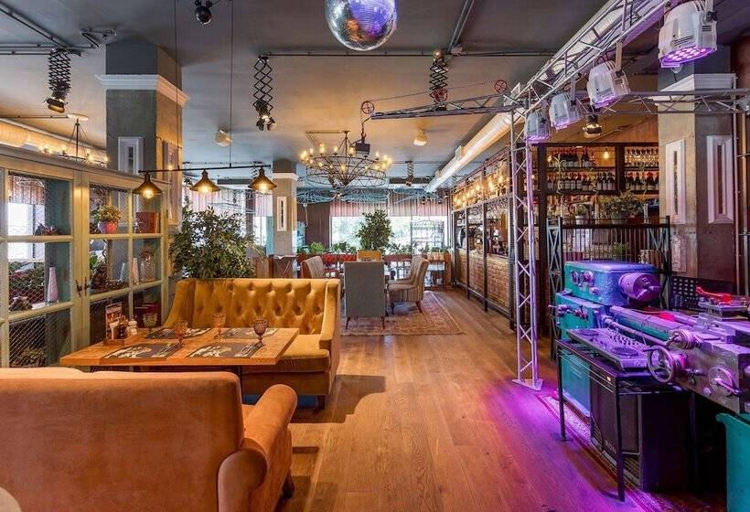 호텔 Golden Tulip Krasnodar