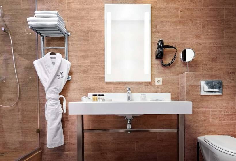 호텔 Golden Tulip Krasnodar