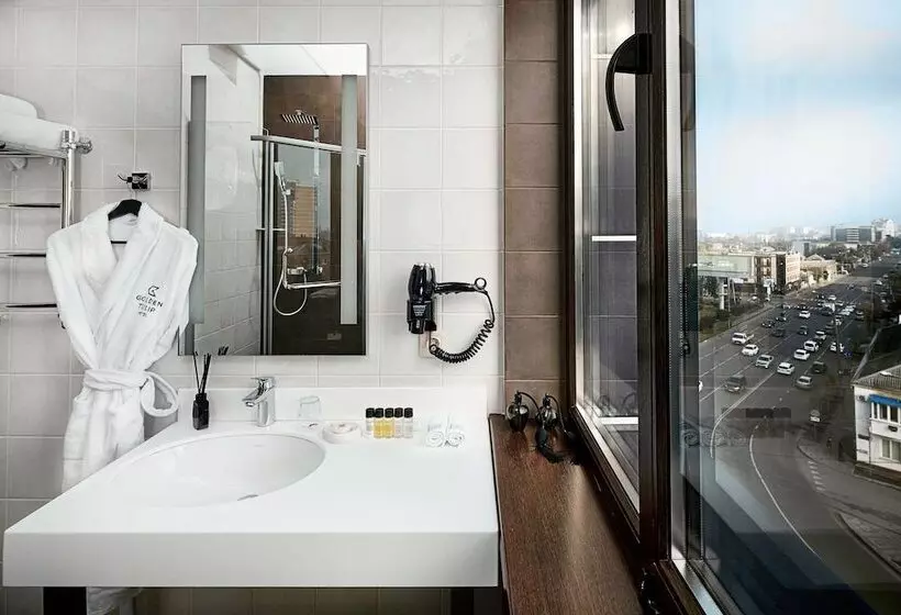 ホテル Golden Tulip Krasnodar