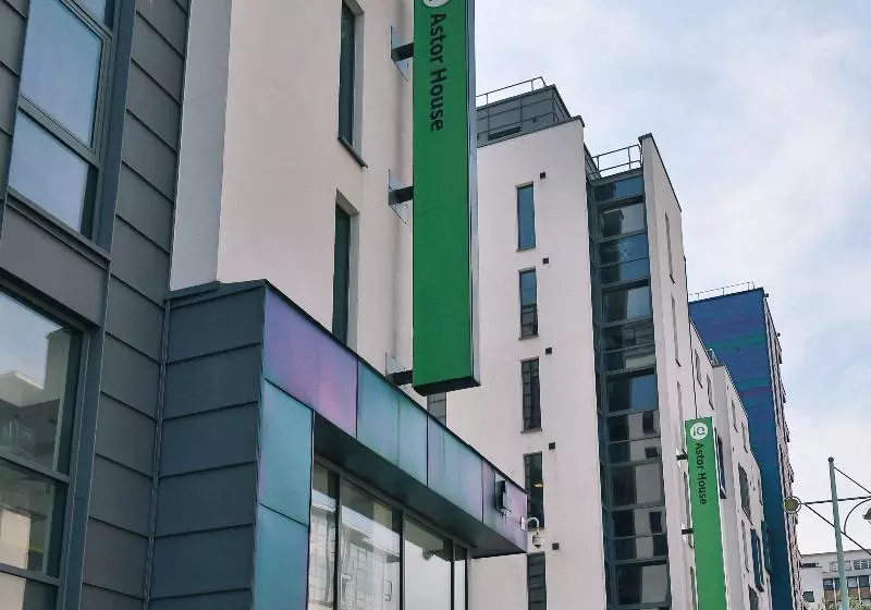 ホテル Hashtag Plymouth