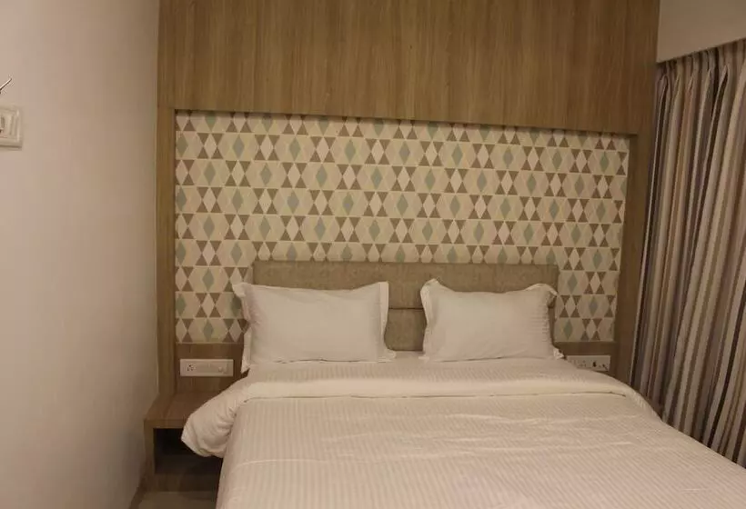 ホテル Jai Malhar Residency