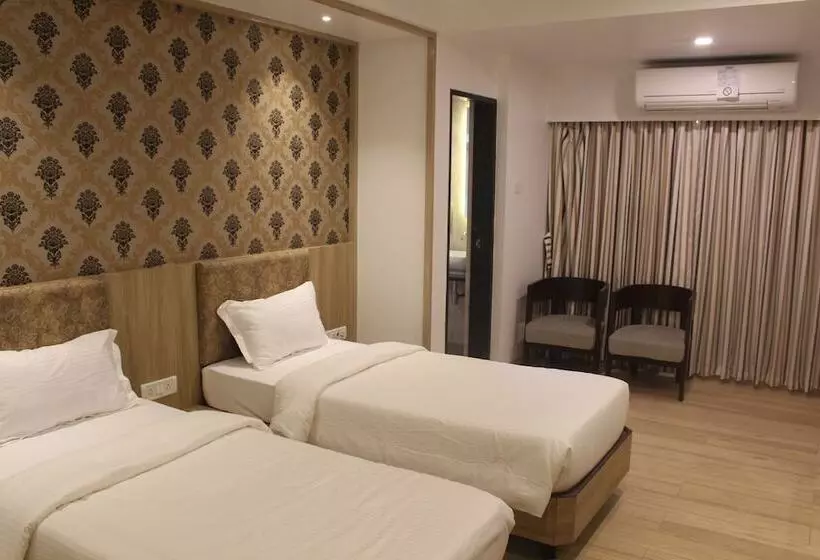 ホテル Jai Malhar Residency