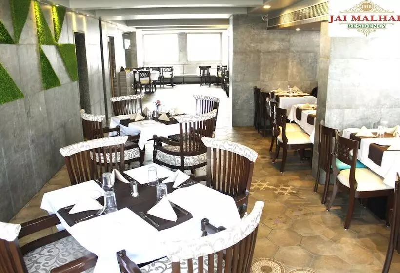 ホテル Jai Malhar Residency