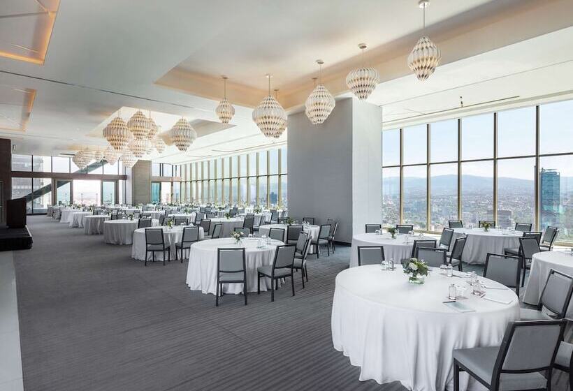 Отель Sofitel Mexico City Reforma