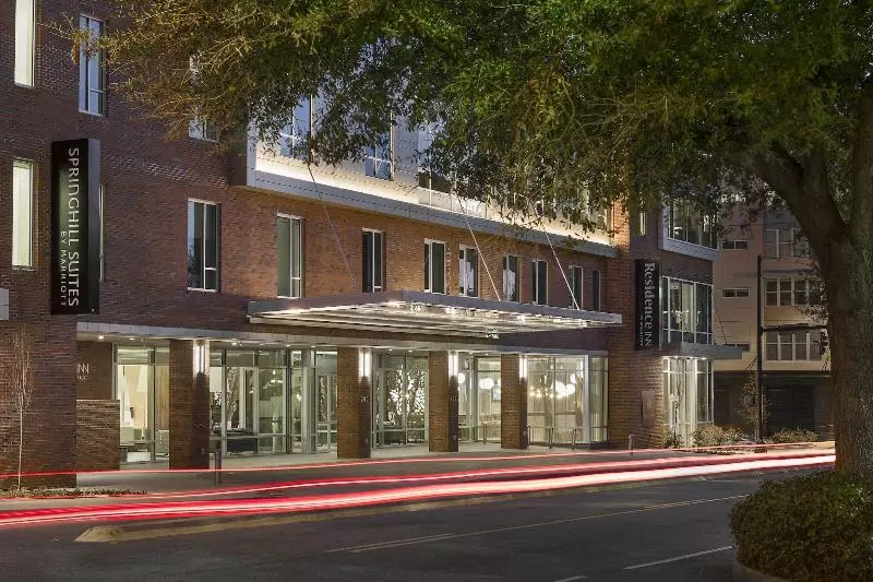 هتل Springhill Suites By Marriott Greenville Downtown