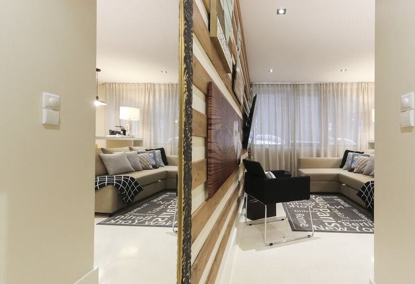 Marques Design I By Homing