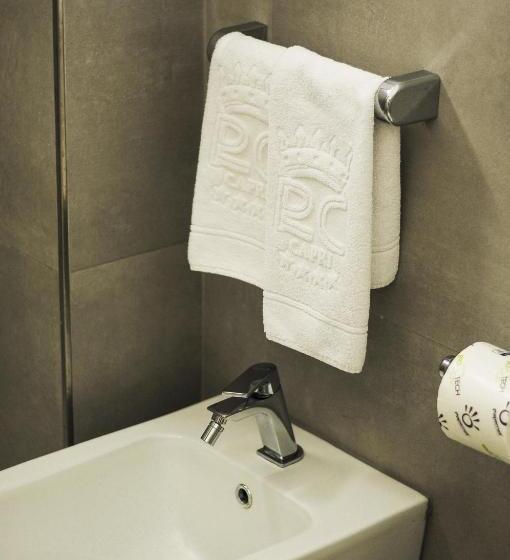 هتل Regina Cristina